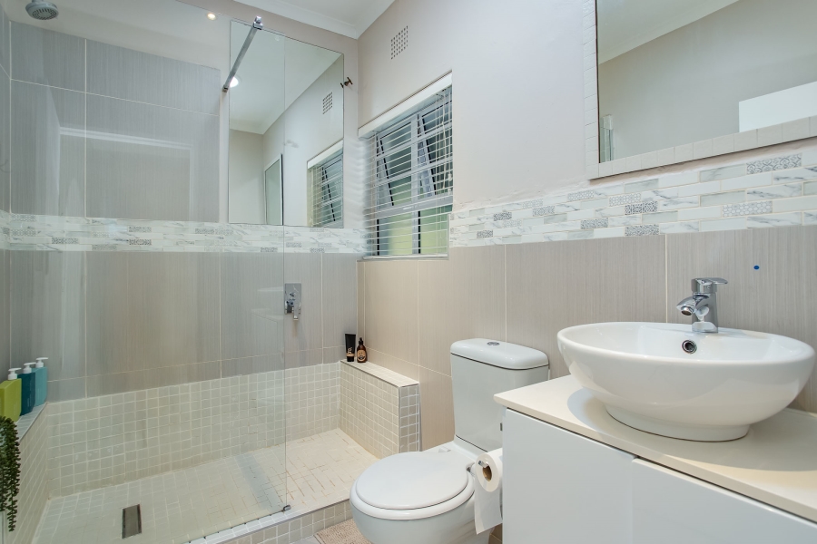 5 Bedroom Property for Sale in Uitsig Western Cape